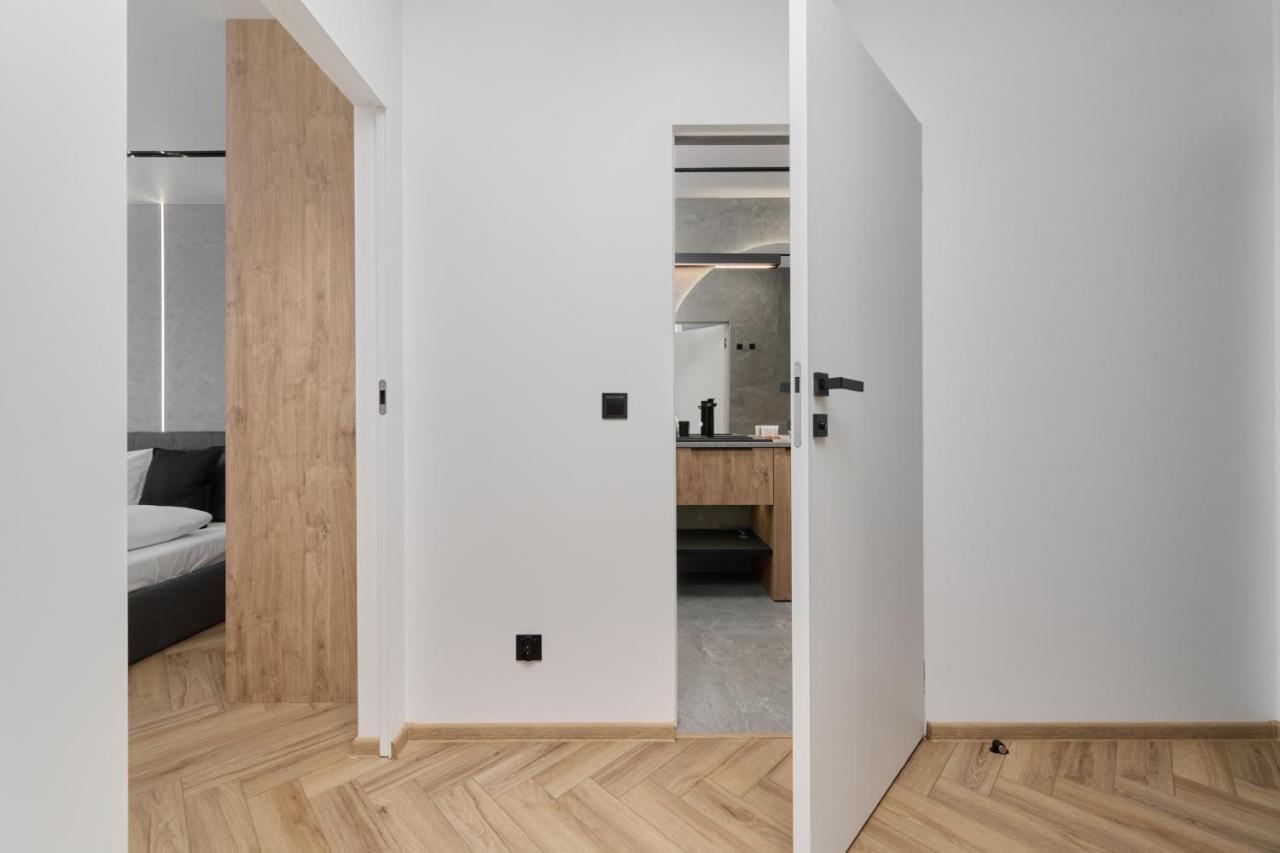 Exclusive Apartment With Balcony & Parking Wroclaw By Renters Prestige Dış mekan fotoğraf