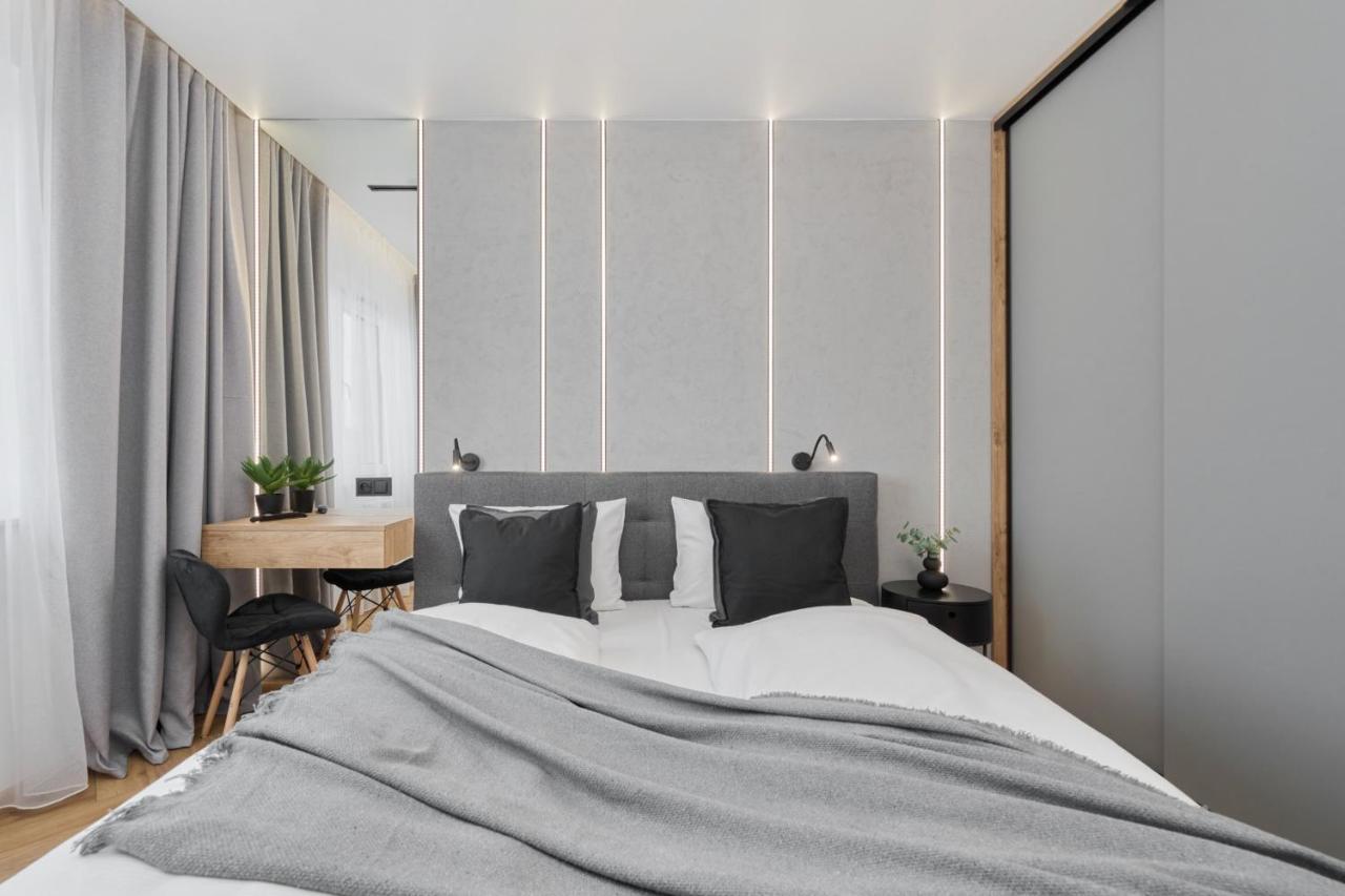 Exclusive Apartment With Balcony & Parking Wroclaw By Renters Prestige Dış mekan fotoğraf